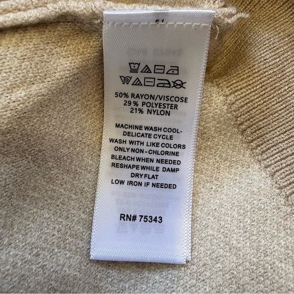 TAHARI Cream and Tan Checkered Long Sleeve Crewneck Sweater XL - Picture 4 of 8